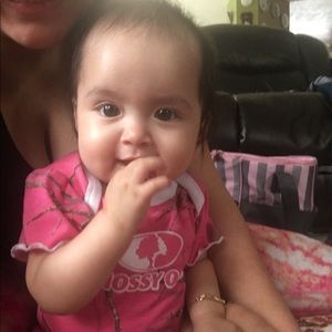 Meet your Posher, Raquel